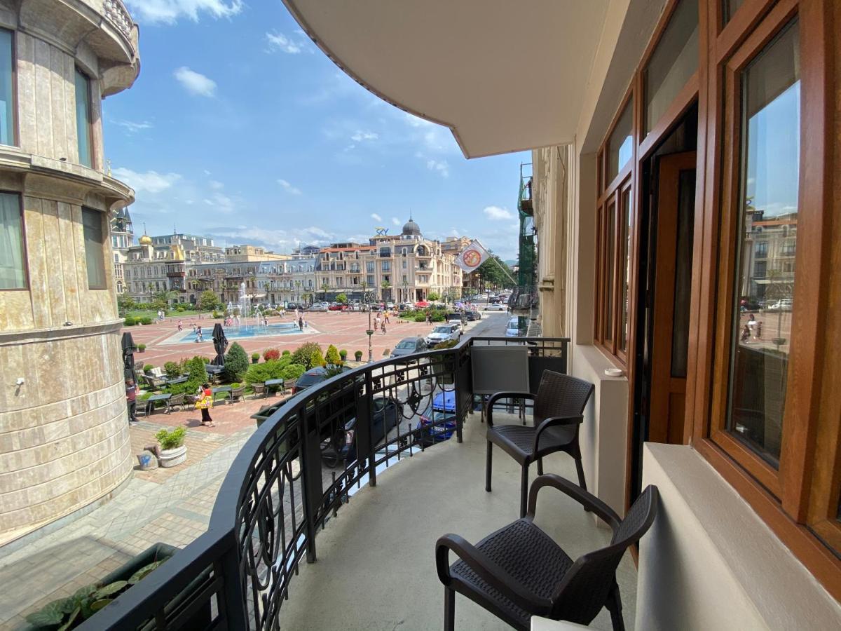 Cozy Studio On Europe Square Batumi Ngoại thất bức ảnh