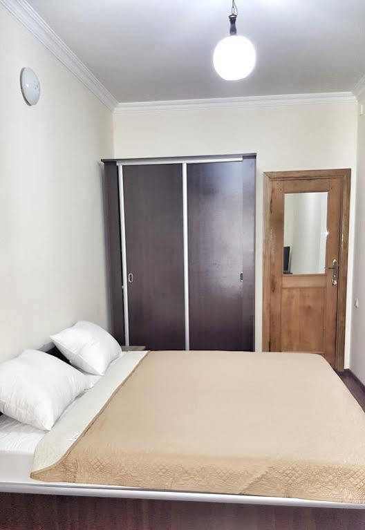 Cozy Studio On Europe Square Batumi Ngoại thất bức ảnh